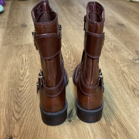 Vince Camuto Women's Alicenta Buckle Boot size 6 - Picture 11 of 16